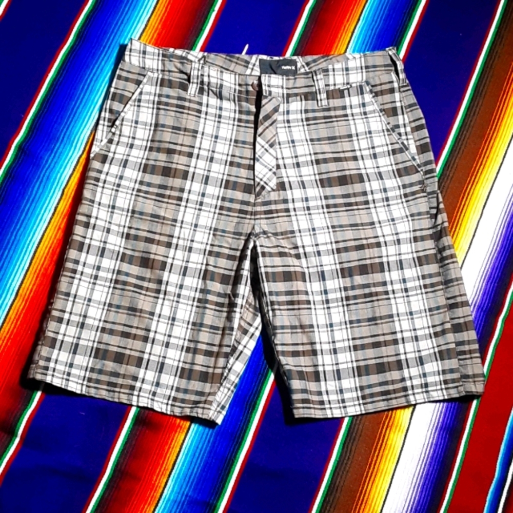 Hurley - Plaid Shorts - 33 Waist